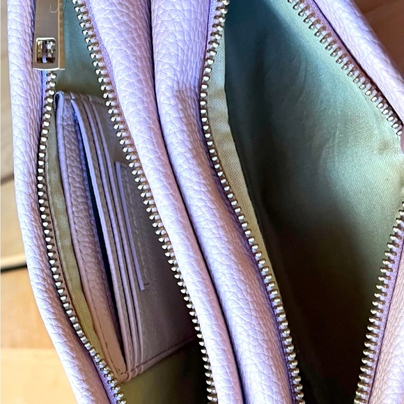 VTG Ann Taylor NONE Peach
Pebble Leather Crossbody Purse
Clutch #57421 - Picture 5 of 10